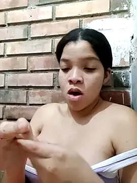 Snapshot of VictoriDior chatting on September 16, 5:19 am VictoriDior online show from September 16, 5:19 am