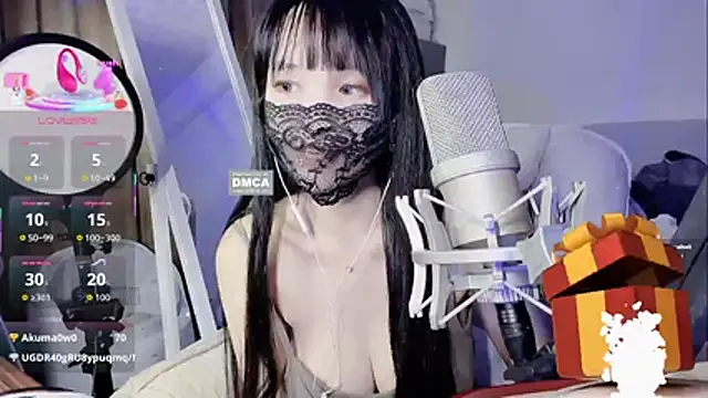 Snapshot of twlilybae chatting on November 4, 6:51 pm twlilybae online show from November 4, 6:51 pm