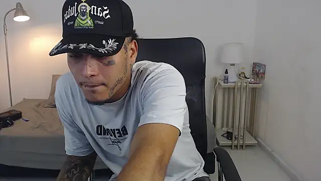 crow black00 online show from September 24, 4:05 am