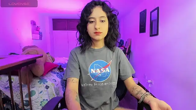 atenea dragon   online show from September 12, 9:26 pm