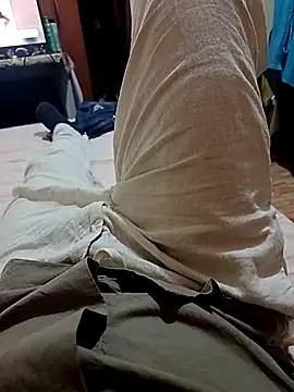 Snapshot of Hugopingonasa2024 chatting on February 14, 1:35 am Hugopingonasa2024 online show from February 14, 1:35 am