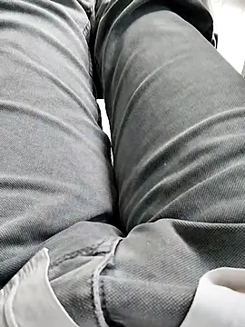Snapshot of hunk28_6 chatting on October 10, 6:45 am hunk28 6 online show from October 10, 6:45 am