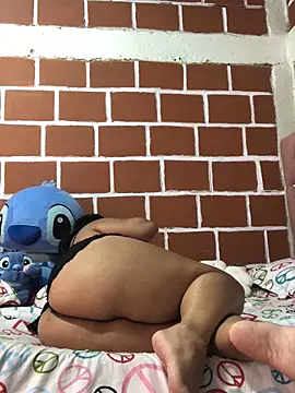 Rachellcooperrr online show from April 5, 6:16 pm