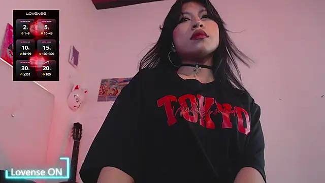 Snapshot of nicolet666lee chatting on November 16, 4:18 am nicolet666lee online show from November 16, 4:18 am