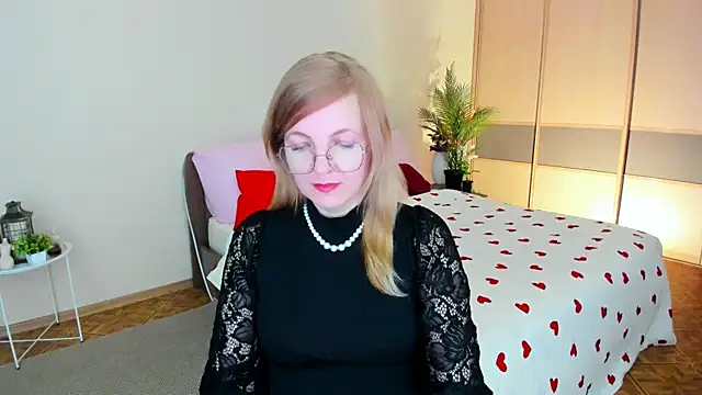 YourUniverser online show from June 25, 12:53 pm