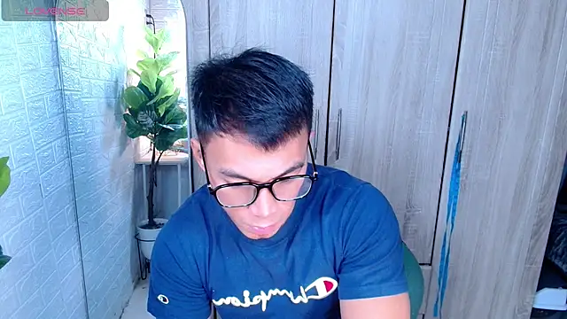 PinooyMilker online show from December 18, 11:38 am