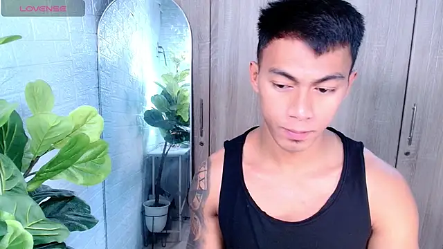 PinooyMilker online show from April 9, 4:01 am