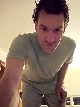 Snapshot of BigD1ckDan86 chatting on September 17, 7:32 am BigD1ckDan86 online show from September 17, 7:32 am