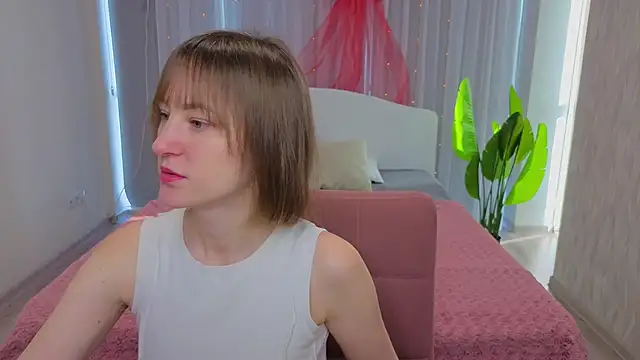 Snapshot of LuluChiiii chatting on January 16, 9:13 am LuluChiiii online show from January 16, 9:13 am