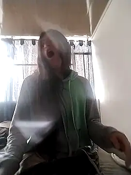 Snapshot of NathaSlave chatting on December 5, 6:48 pm NathaSlave online show from December 5, 6:48 pm