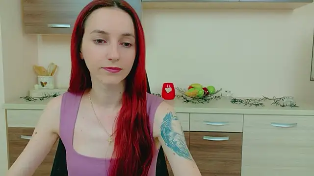 Snapshot of Julia_Jae chatting on April 8, 6:13 am Julia Jae online show from April 8, 6:13 am