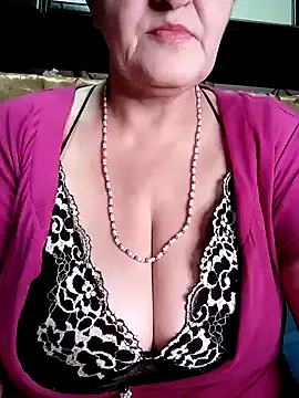 Troiavaca online show from February 10, 2:10 pm