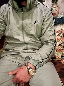 Snapshot of samio37 chatting on February 4, 1:11 am samio37 online show from February 4, 1:11 am