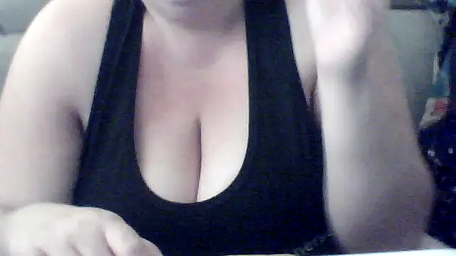 Valendra  online show from October 12, 7:29 am