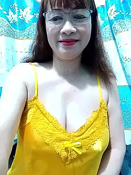 Snapshot of Opnahaba chatting on April 13, 3:50 pm Opnahaba online show from April 13, 3:50 pm
