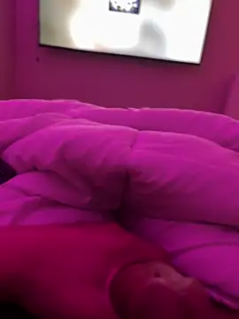 imed692 online show from March 26, 7:19 pm