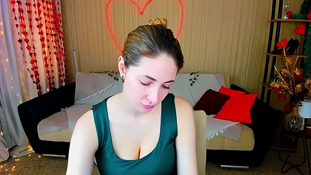 SensitiveSooul online show from March 18, 11:35 am