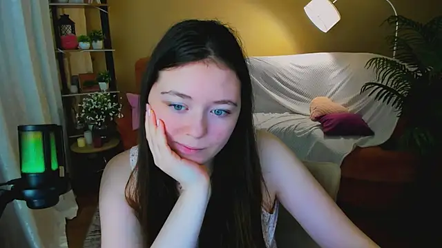 AlluringLookk online show from January 17, 9:25 am