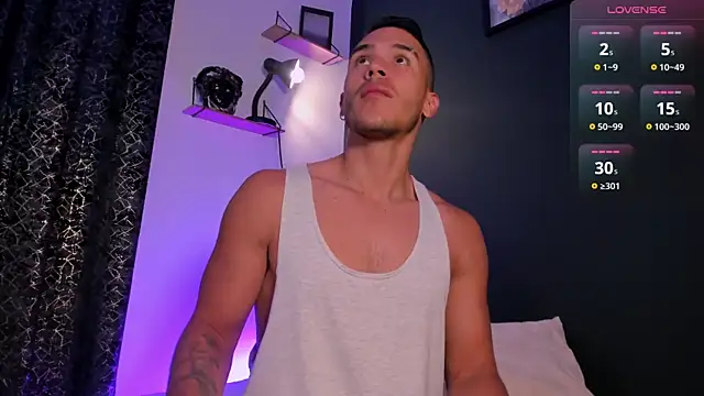 MarkSantozz online show from February 10, 6:01 pm