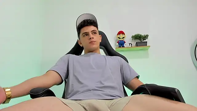 Mikecooper online show from February 6, 5:23 am