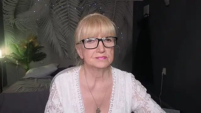 Sabina Ros online show from April 17, 7:22 am