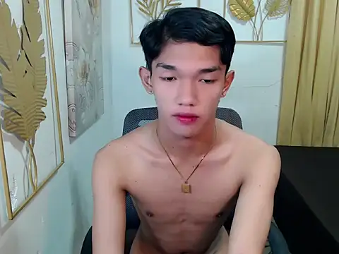 fuckerfriendsxx online show from February 13, 8:38 pm