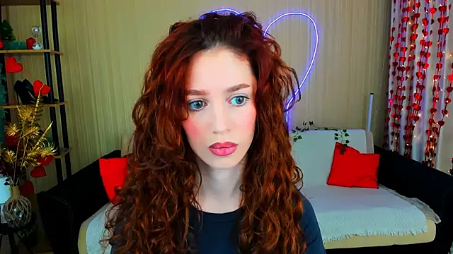 ChristinaConteeree online show from March 23, 3:32 am