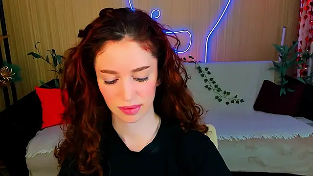 ChristinaConteeree online show from March 27, 7:35 pm