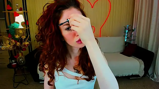 ChristinaConteeree online show from April 13, 3:23 am