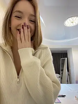 IsabelleDurand online show from December 17, 3:18 pm