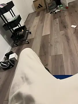 Frankieyyy1 online show from March 24, 6:24 pm