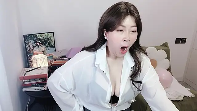 Emmaq996 online show from October 27, 2:15 am