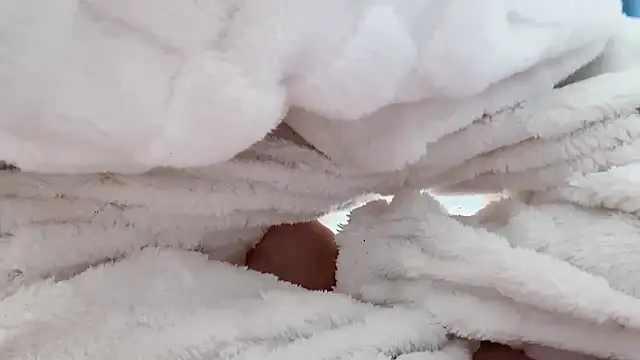 xiaojie2563 online show from December 14, 11:26 am