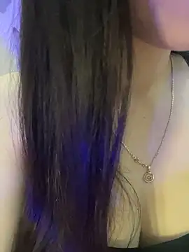 Snapshot of Mon_monbaby chatting on March 2, 6:04 pm Mon monbaby online show from March 2, 6:04 pm