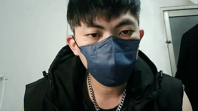 bigbb101011 online show from January 6, 1:15 pm