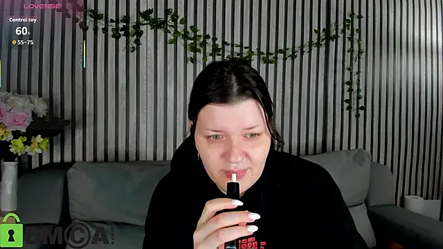 Michele Greenn online show from November 16, 1:11 am