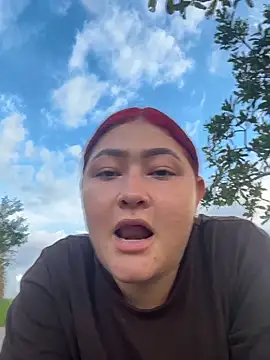 Rouse-Antonella online show from November 2, 10:01 pm