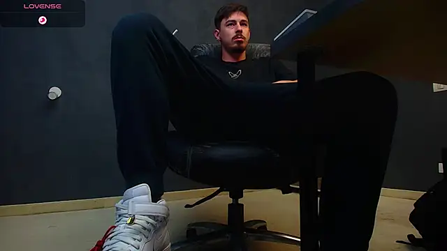 EnzoRace online show from October 11, 5:17 am