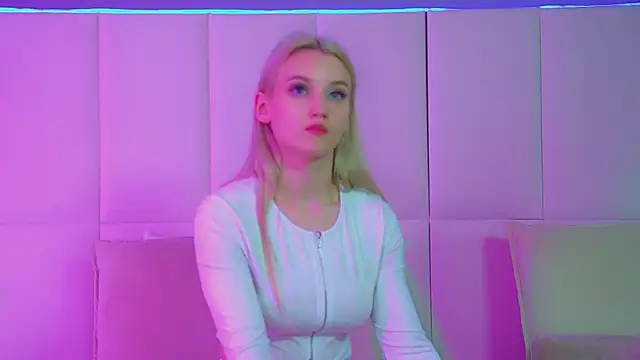 StacyEvances online show from September 23, 7:00 am