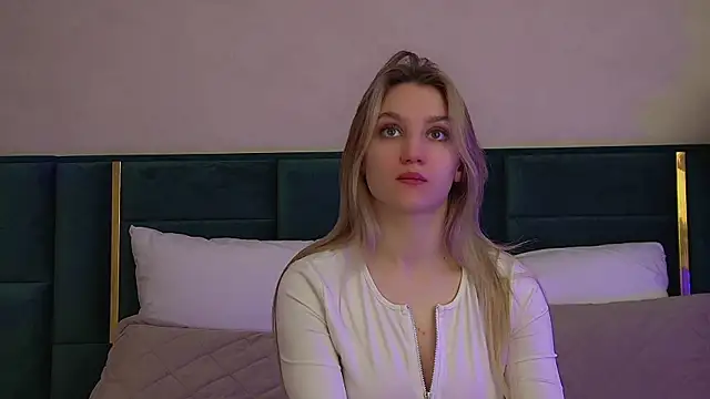 StacyEvances online show from February 6, 6:07 am