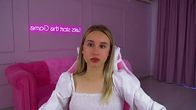 VictoriaHopsons online show from September 27, 6:29 am