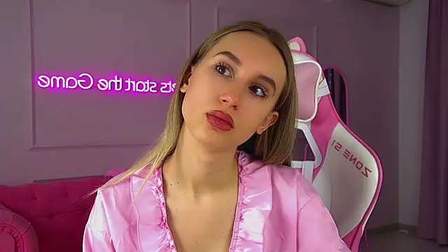 VictoriaHopsons online show from November 29, 6:38 am