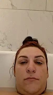 Snapshot of gypsyriot chatting on October 5, 4:16 pm gypsyriot online show from October 5, 4:16 pm