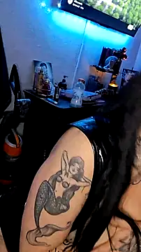 Snapshot of gypsyriot chatting on October 11, 1:31 pm gypsyriot online show from October 11, 1:31 pm