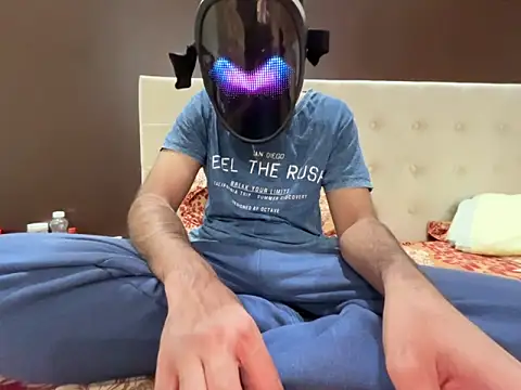 Snapshot of DecentJaat chatting on February 18, 4:25 pm DecentJaat online show from February 18, 4:25 pm