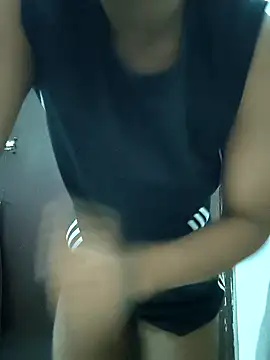 Snapshot of _urr_daddy chatting on April 10, 7:40 pm urr daddy online show from April 10, 7:40 pm