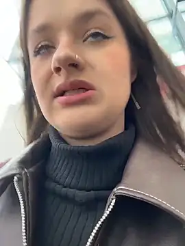 Snapshot of KittyQueeny chatting on March 13, 12:12 pm KittyQueeny online show from March 13, 12:12 pm