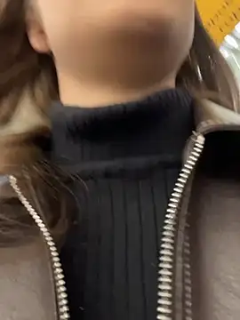 Snapshot of KittyQueeny chatting on March 15, 1:06 pm KittyQueeny online show from March 15, 1:06 pm