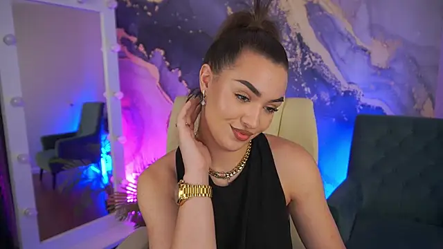 Snapshot of EricaSin chatting on June 12, 1:21 pm EricaSin online show from June 12, 1:21 pm