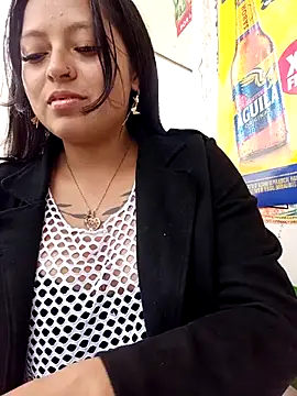 LunaHot 777 online show from January 31, 8:18 pm